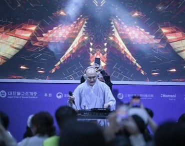 Millennial-Friendly Buddhist Expo in Seoul Draws Throngs of Young Visitors