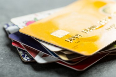 ‘Recession-Type’ Credit Cards Enjoy Rising Popularity amid Prolonged COVID-19 Pandemic