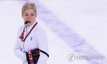 Joint Korean Hockey Team Coach Urges Players to Show Up on Time