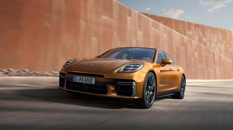 Porsche Introduces New High-Performance Hybrid to South Korean Market