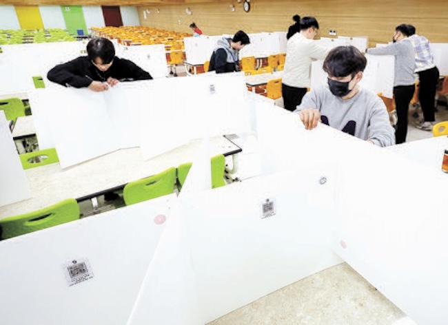 Plastic Screens Repurposed into Emergency Kits for Vulnerable Children in Ulsan