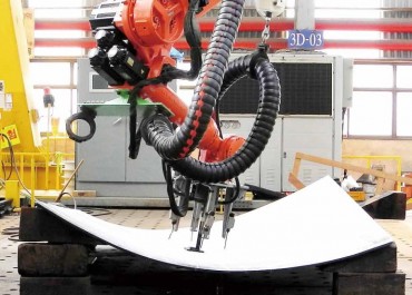 Hyundai Heavy Industries to Use Robots in Shipbuilding