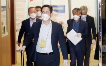 Samsung Heir Takes 3 Coronavirus Tests for China Trip