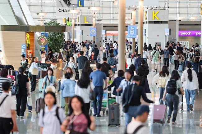 Passenger Traffic at S. Korean Carriers Jumps 29 Pct in H1