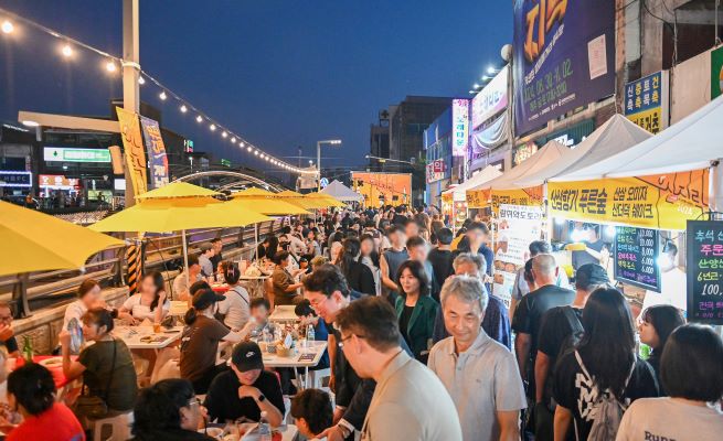 Night Markets Breathe New Life into South Korean Cities