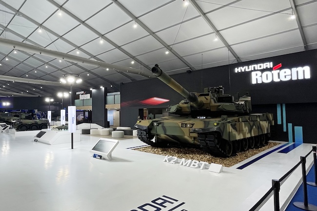 Int’l Defense Exhibition Opens at Gyeryongdae Military Headquarters