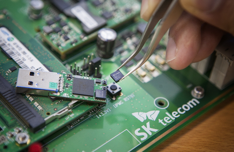 SK Telecom to Accelerate Popularization of Quantum Cryptography with Ultra-Small, Low-Cost QRNG